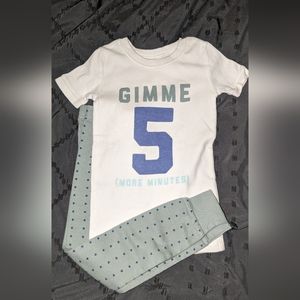 NWOT Old Navy 2 Piece Pajamas 4T. Pants with elastic waist & short sleeve shirt